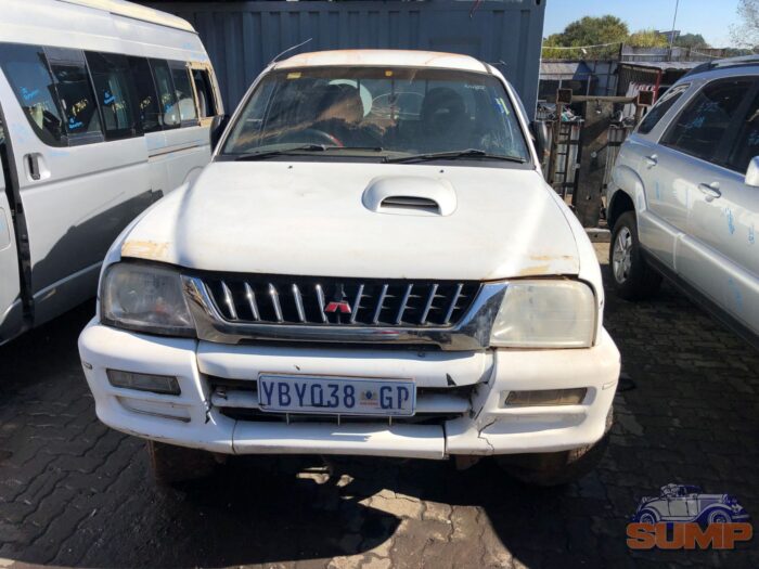 MITSUBISHI , COLT 2800 TDI Rodeo 4 x 2 D / C , WHITE , 2003 ( 29448 )