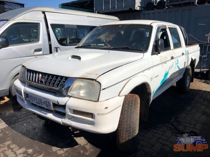 MITSUBISHI , COLT 2800 TDI Rodeo 4 x 2 D / C , WHITE , 2003 ( 29448 ) - Image 8