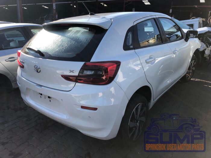 TOYOTA , STARLET 1 . 5 XS A / T , WHITE , 2022 ( 29941 ) - Image 4