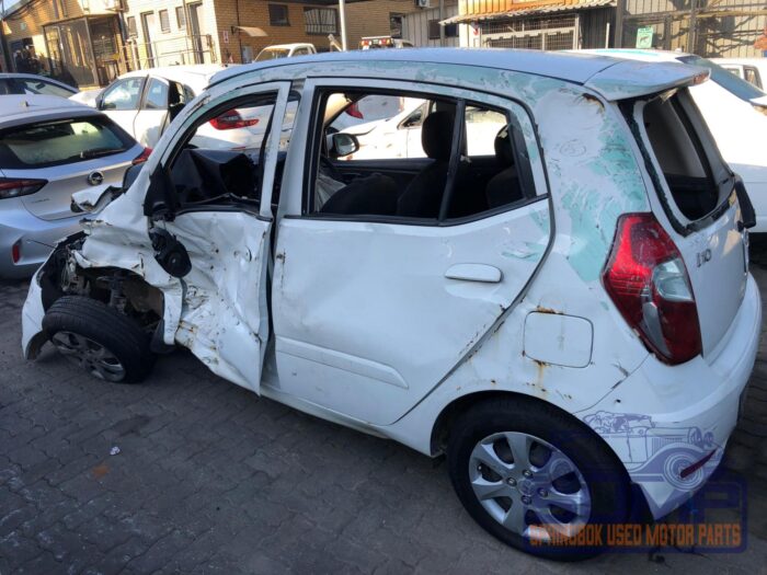 HYUNDAI , I 10 1 . 1 GLS / MOTION , WHITE , 2015 ( 29939 ) - Image 7