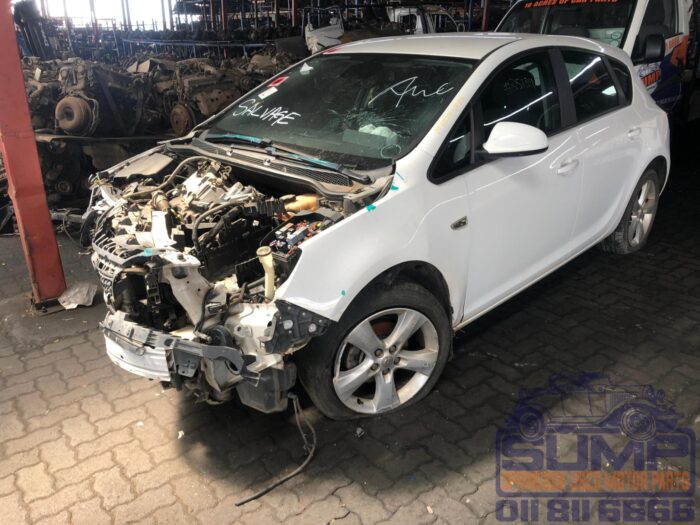 OPEL , ASTRA 1 . 4 T ENJOY PLUS 5 DR , WHITE , 2011 ( 30449 ) - Image 8