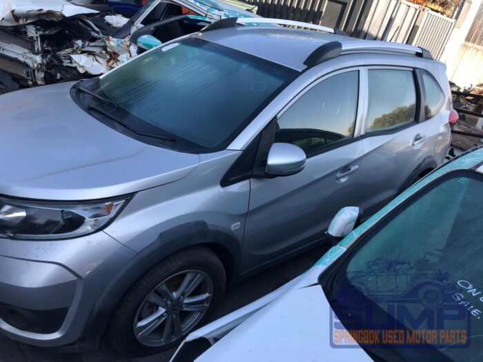 HONDA , BR - V 1 . 5 TREND , SILVER , 2017 ( 29935 ) - Image 8