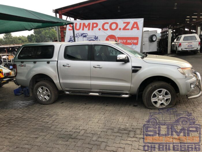 FORD , RANGER 3 . 2 TD Ci XLT 4 X 4 A / T P / U D / C , Silver , 2014 ( 30463 ) - Image 3