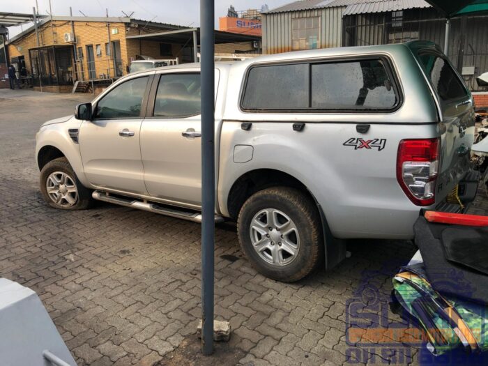 FORD , RANGER 3 . 2 TD Ci XLT 4 X 4 A / T P / U D / C , Silver , 2014 ( 30463 ) - Image 7
