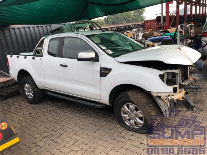 FORD , RANGER 3 . 2 TD Ci XLS P / U SUP / CAB , WHITE , 2012 ( 30415 ) - Image 2
