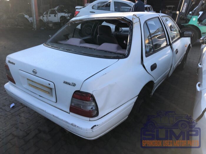 NISSAN , SENTRA 160 Si A / C , WHITE , 2001 ( 29933 ) - Image 4
