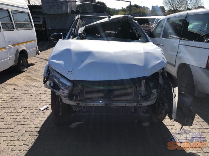 TOYOTA , HILUX 2 . 4 GD - 6 RB SRX P / U S / C , WHITE , 2020 ( 29445 )