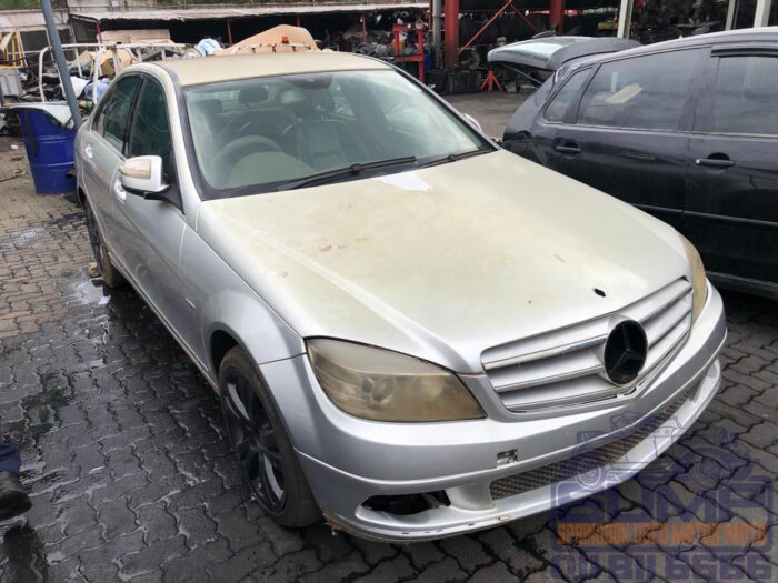 MERCEDES - BENZ , C 200 K CLASSIC W 204 , SILVER , 2008 ( 30464 ) - Image 2