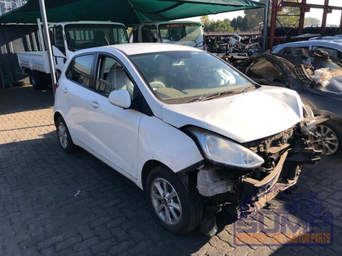 HYUNDAI , GRAND i 10 1 . 25 FLUID , WHITE , 2016 ( 30007 ) - Image 2