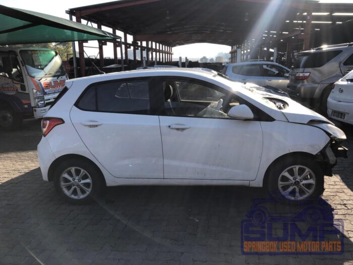 HYUNDAI , GRAND i 10 1 . 25 FLUID , WHITE , 2016 ( 30007 ) - Image 3