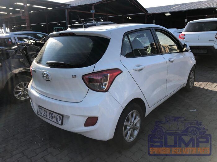 HYUNDAI , GRAND i 10 1 . 25 FLUID , WHITE , 2016 ( 30007 ) - Image 4