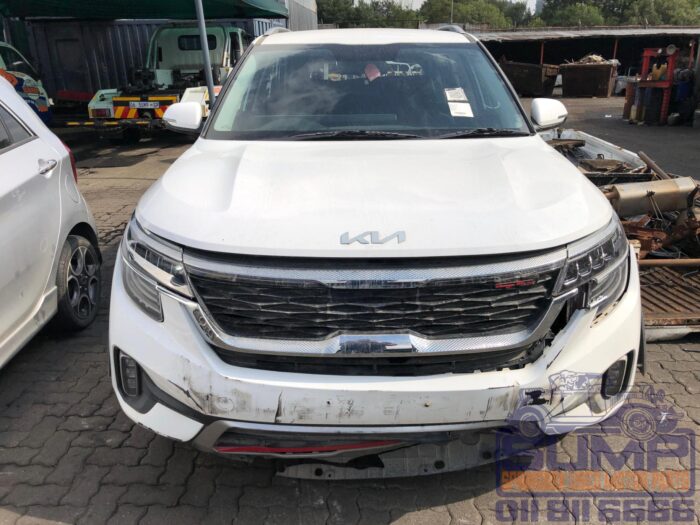 KIA , SELTOS 1 . 4 T DCT GT - LINE , WHITE , 2021 ( 30466 )