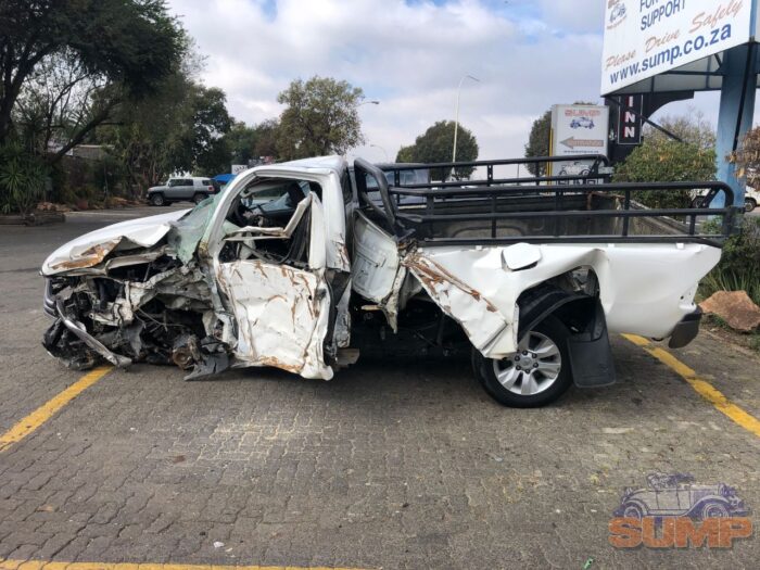 TOYOTA , HILUX 2 . 4 GD - 6 R / B SRX P / U S / C , WHITE , 2017 ( 29465 ) - Image 7