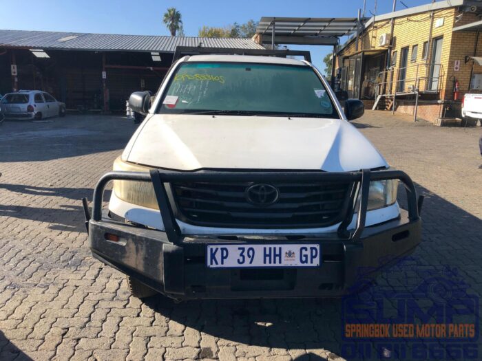 TOYOTA , HILUX 2 . 5 D - 4 D SRX 4 X 4 P / U S / C , WHITE , 2013 ( 30473 )