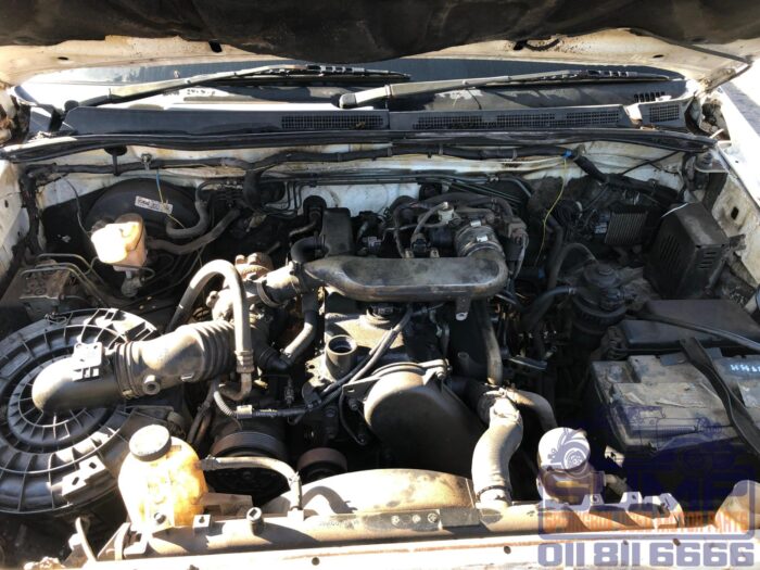 TOYOTA , HILUX 2 . 5 D - 4 D SRX 4 X 4 P / U S / C , WHITE , 2013 ( 30473 ) - Image 11