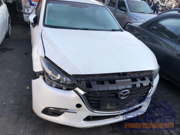 MAZDA , MAZDA 3 1 . 6 ACTIVE 5 DR , WHITE , 2016 ( 30002 )