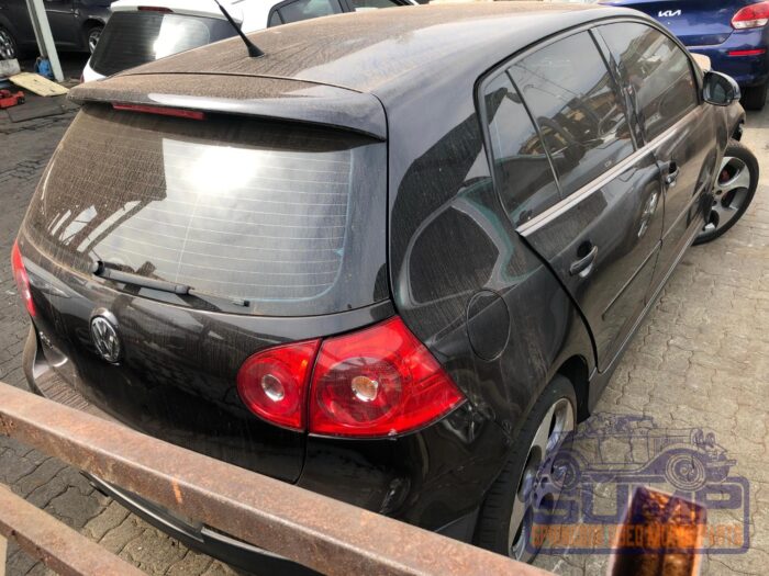 VOLKSWAGEN , GOLF V GTI 2 . 0 T FSI , BLACK , 2006 ( 29991 ) - Image 4