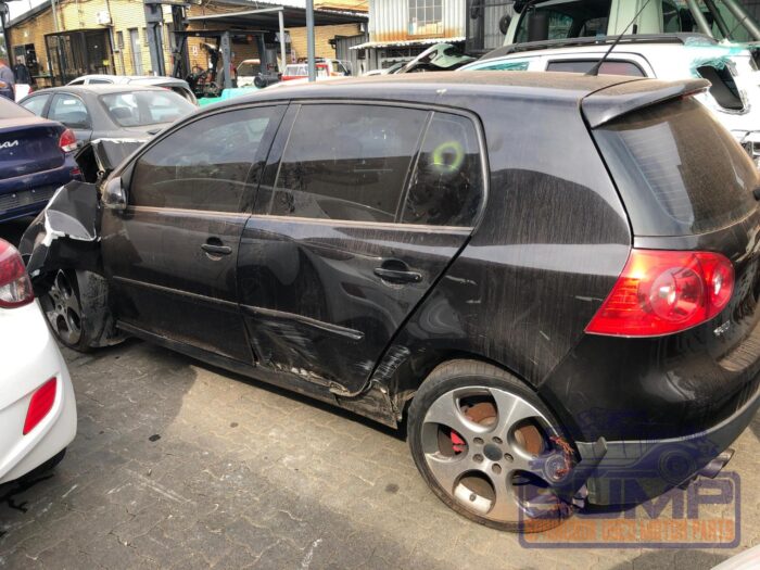 VOLKSWAGEN , GOLF V GTI 2 . 0 T FSI , BLACK , 2006 ( 29991 ) - Image 7