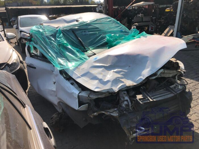 CHEVROLET , UTLITY 1 . 4 SP , WHITE , 2015 ( 30028 ) - Image 2