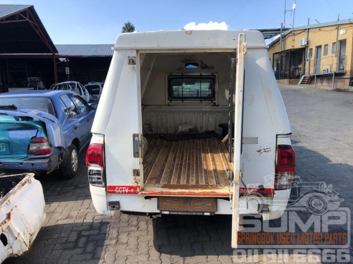 TOYOTA , HILUX 2 . 0 VV Ti S P / U S / C , WHITE , 2020 ( 30488 ) - Image 5