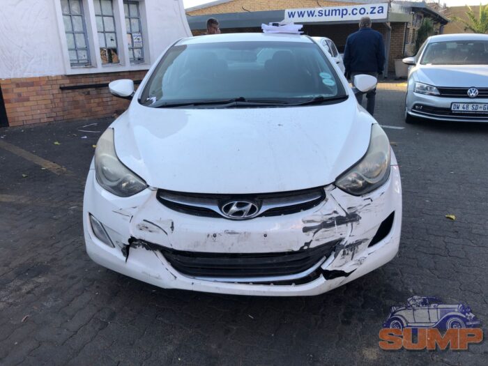 HYUNDAI , ELANTRA 1 . 8 GLS / EXECUTIVE A / T , WHITE , 2011 ( 29453 )