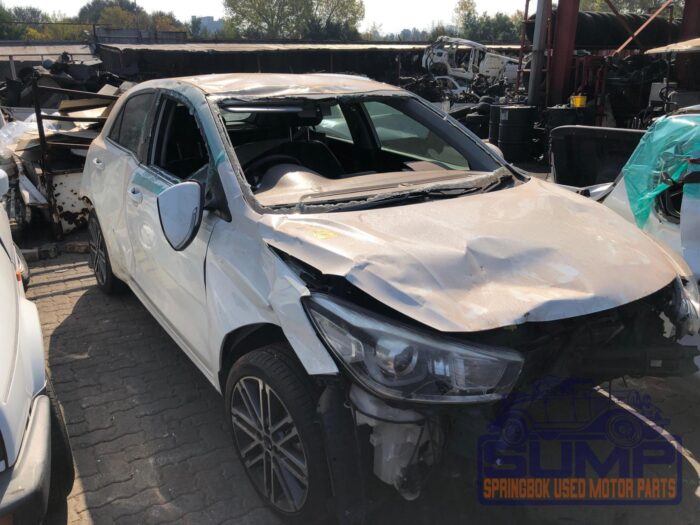 KIA , RIO 5 DR , WHITE , 2018 ( 29974 ) - Image 2