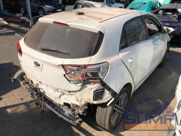 KIA , RIO 5 DR , WHITE , 2018 ( 29974 ) - Image 4