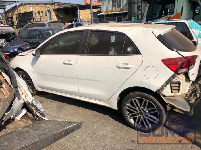 KIA , RIO 5 DR , WHITE , 2018 ( 29974 ) - Image 7