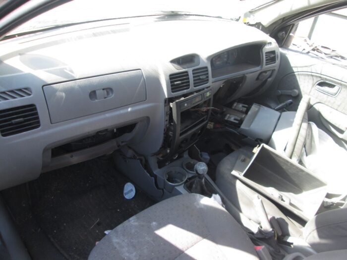 KIA , RIO 1 . 3 4 dr , GREY , 2004 ( 29223 ) - Image 6