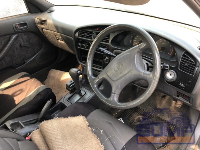 TOYOTA , CAMRY 200 SI A / T , GREEN , 1999 ( 29987 ) - Image 10
