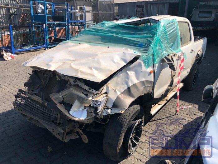 TOYOTA , HILUX 2 . 5 D - 4 D SRX 4 X 4 D / C , WHITE , 2013 ( 30026 ) - Image 8