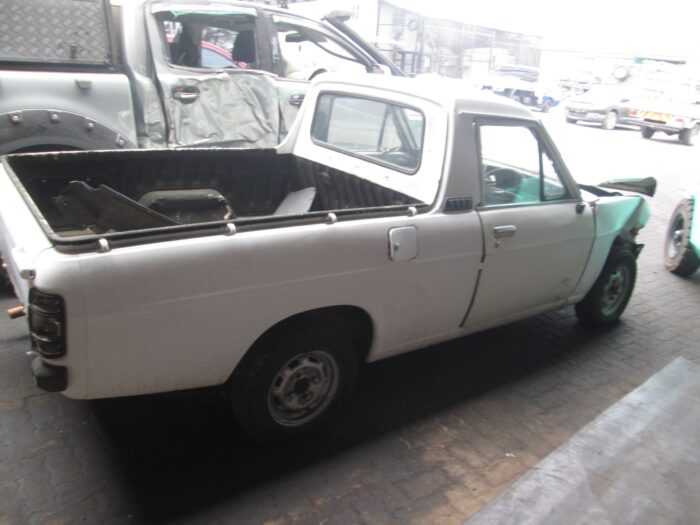 NISSAN , 1400 STD 5 Speed ( 408 ) P / U S / C , WHITE , 2007 ( 29228 ) - Image 2