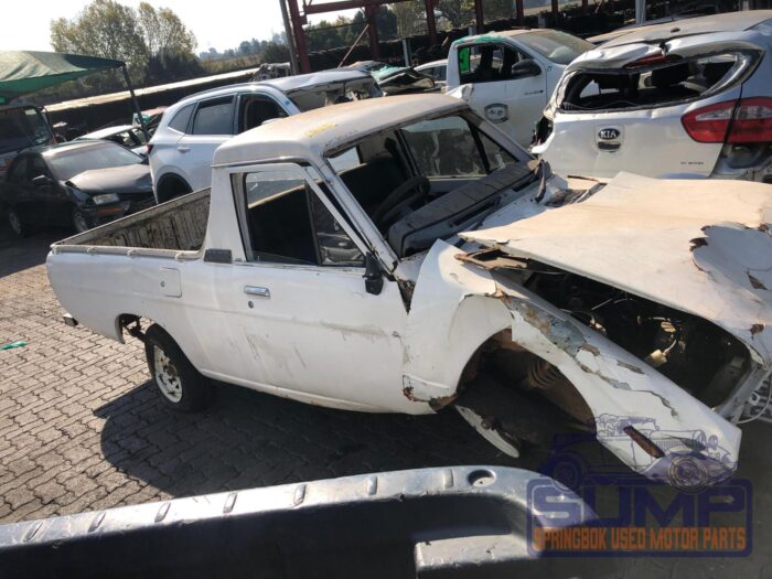 NISSAN , 1400 5 SPEED P / U S / C , WHITE , 2002 ( 29996 ) - Image 3