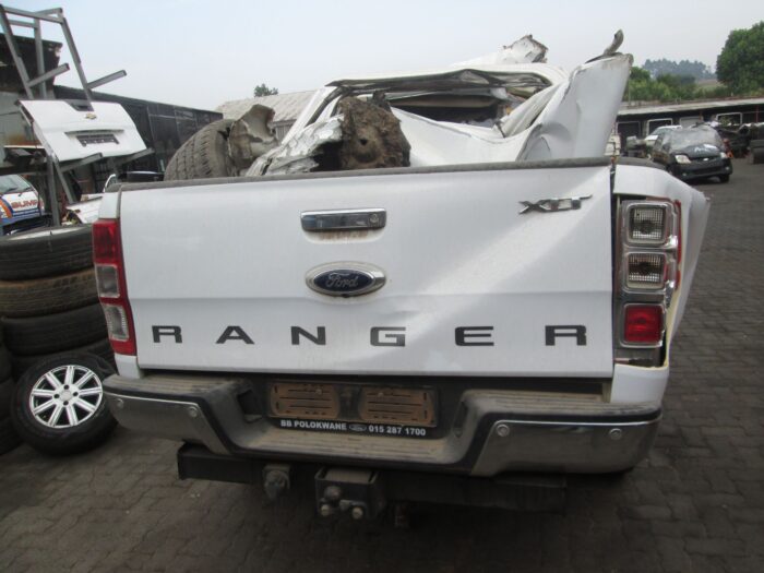 FORD , RANGER 3 . 2 TD Ci XLT A / T P / U D / C , WHITE , 2019 ( 29227 ) - Image 3