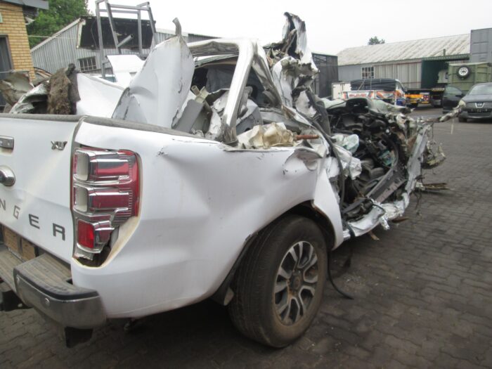 FORD , RANGER 3 . 2 TD Ci XLT A / T P / U D / C , WHITE , 2019 ( 29227 ) - Image 2