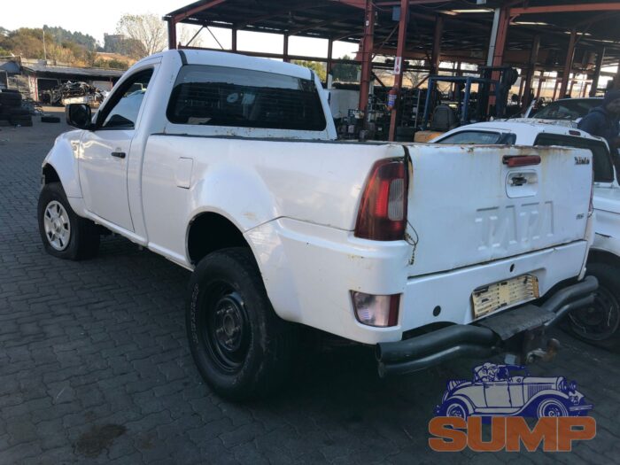 TATA , XENON 3 . 0 BASELINE P / U S / C , WHITE , 2014 ( 29478 ) - Image 6