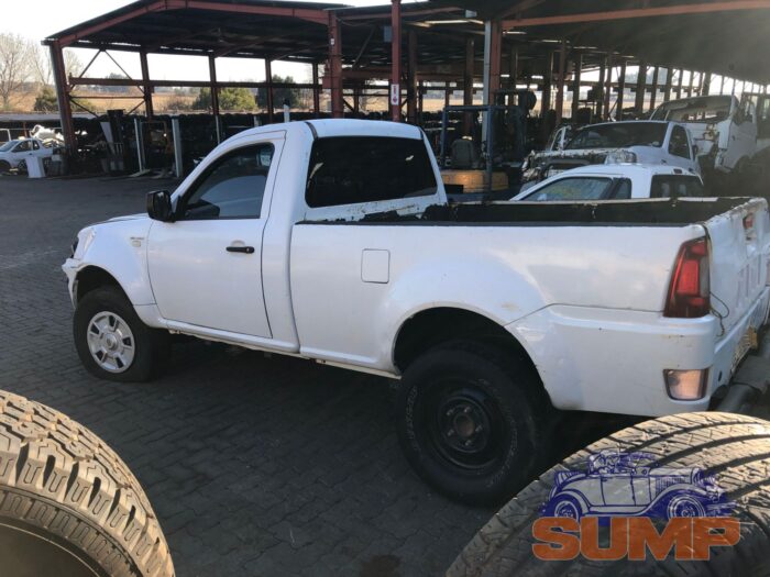 TATA , XENON 3 . 0 BASELINE P / U S / C , WHITE , 2014 ( 29478 ) - Image 7