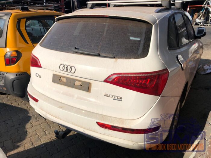 AUDI , Q 5 2 . 0 TDI QUATTRO , WHITE , 2010 ( 29973 ) - Image 4