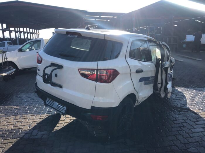 FORD , ECOSPORT 1 . 0 ECOBOOST TREND , WHITE , 2022 ( 29481 ) - Image 4