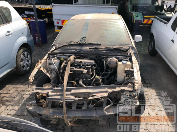 VOLKSWAGEN , POLO 1 . 4 PLAYA , WHITE , 2002 ( 30505 )