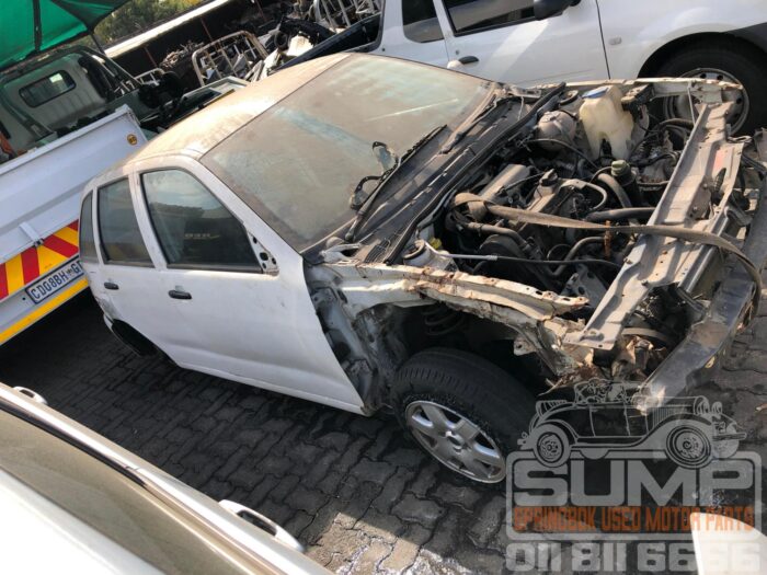 VOLKSWAGEN , POLO 1 . 4 PLAYA , WHITE , 2002 ( 30505 ) - Image 3