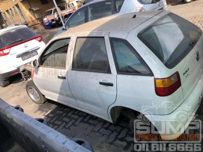 VOLKSWAGEN , POLO 1 . 4 PLAYA , WHITE , 2002 ( 30505 ) - Image 7