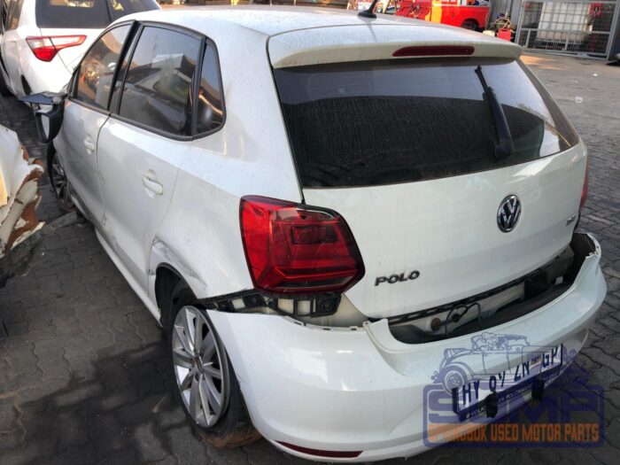 VOLKSWAGEN , POLO GP 1 . 2 TSI COMFORTLINE ( 66 KW ) , WHITE , 2015 ( 29971 ) - Image 6
