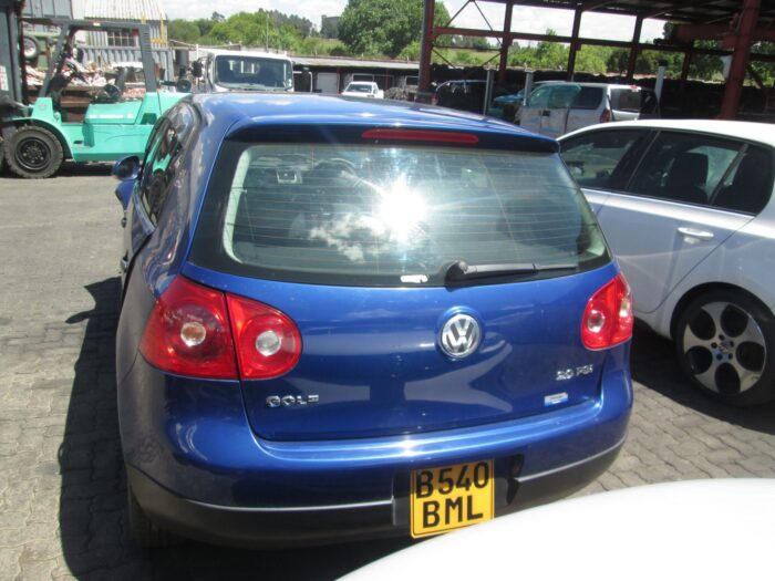 VOLKSWAGEN , GOLF V 2 . 0 FSI A / T , BLUE , 2004 ( 29254 ) - Image 3
