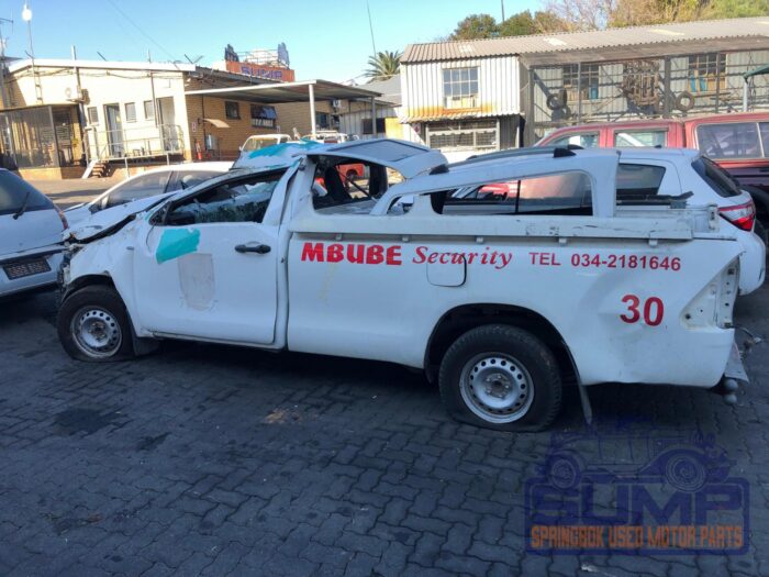 TOYOTA , HILUX 2 . 4 GD P / U S / C , WHITE , 2019 ( 30022 ) - Image 7
