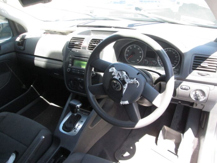 VOLKSWAGEN , GOLF V 2 . 0 FSI A / T , BLUE , 2004 ( 29254 ) - Image 7