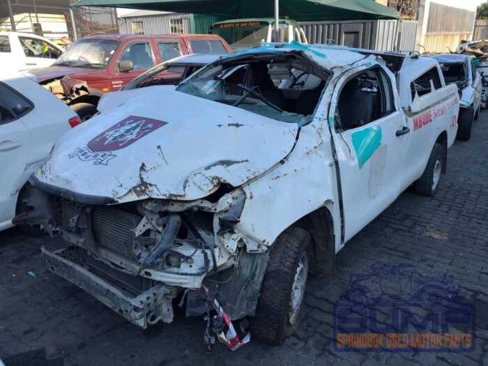TOYOTA , HILUX 2 . 4 GD P / U S / C , WHITE , 2019 ( 30022 ) - Image 8