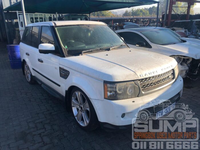 LAND ROVER , RANGE ROVER SPORT 5 . 0 V 8 , WHITE , 2010 ( 30522 ) - Image 2