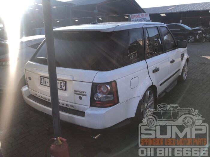 LAND ROVER , RANGE ROVER SPORT 5 . 0 V 8 , WHITE , 2010 ( 30522 ) - Image 4