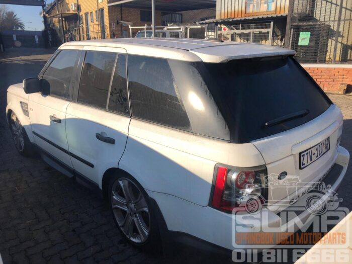 LAND ROVER , RANGE ROVER SPORT 5 . 0 V 8 , WHITE , 2010 ( 30522 ) - Image 6